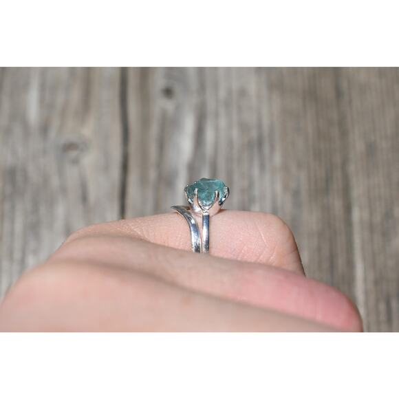 Aquamarine ring set, raw crystal ring sterling  size 3 4 5 6 7 8 9 10 11 12 13 - Picture 4 of 10